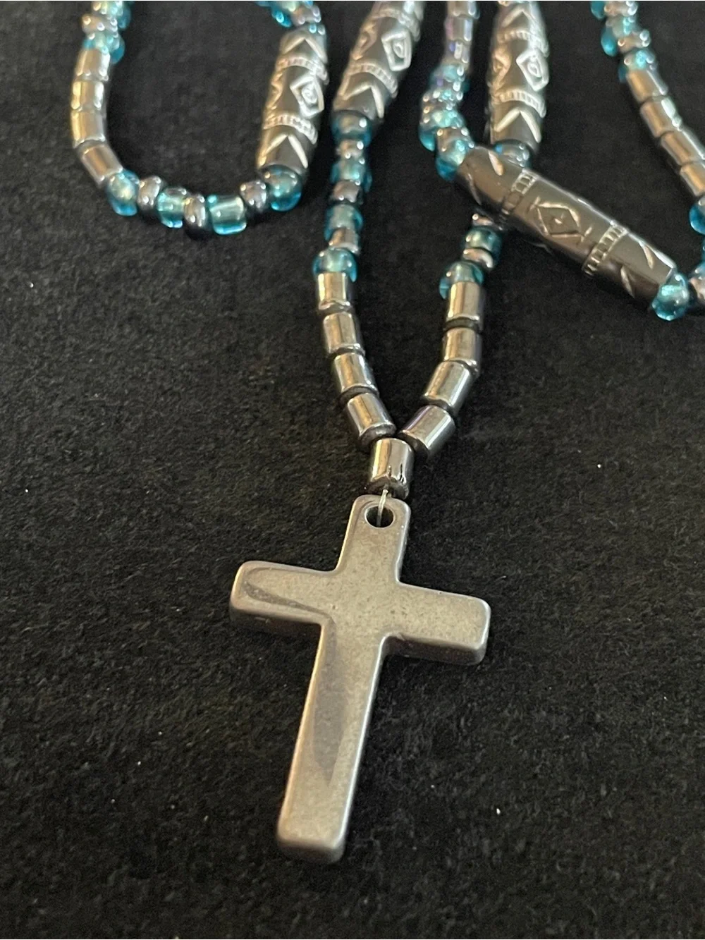 Cool unique beaded cross necklace, 22” unique design!  Excellent condition!